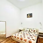 Stylish Haven In The Center Apartment