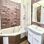 Stylish Haven In The Center Apartment