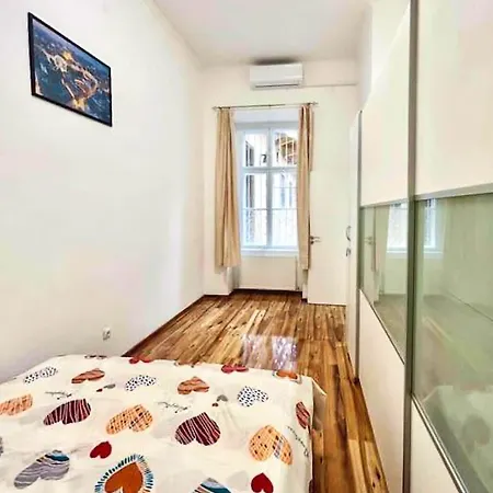 Daire Stylish Haven In The Center